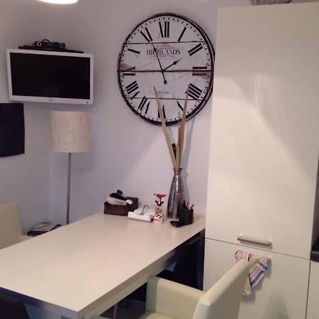 Pizzo Beach Club. One Bedroom Apt 13G Eksteriør bilde